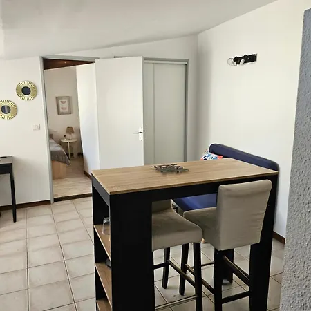 Apartment Agreable T2 Au Centre *